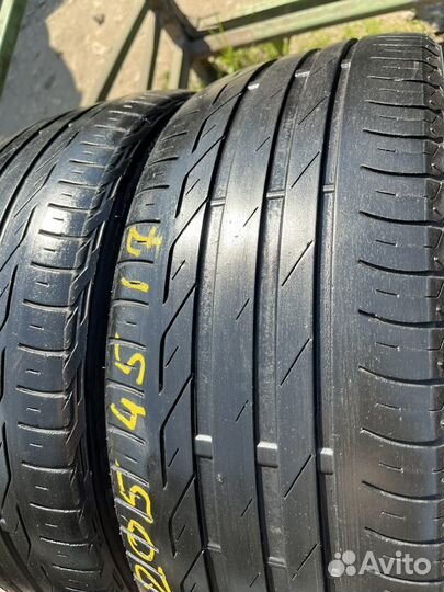 Bridgestone Turanza T001 205/45 R17