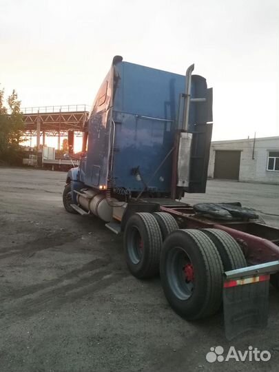Freightliner Columbia, 2004