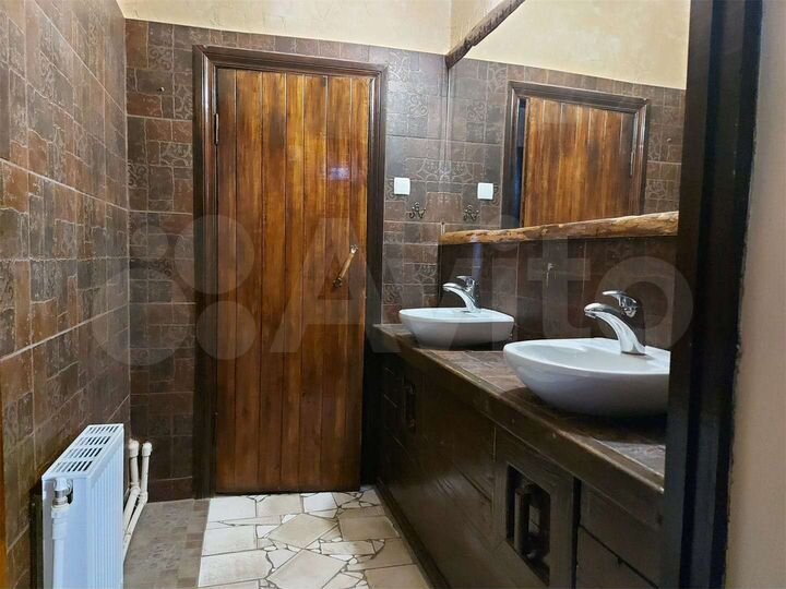 Комната 100 м², 1/1 эт.