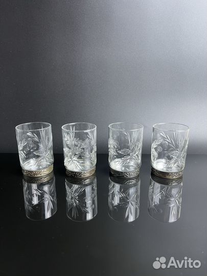 Рюмки хрустальные с мельхиоровым ободком, стекольное объединение 