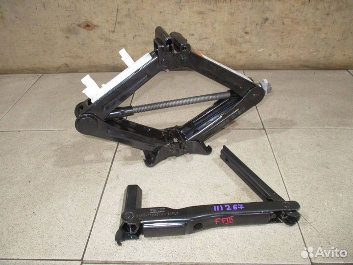 Домкрат Ford Focus 3