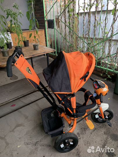 Детский велосипед трехколесный с ручкой бу