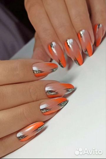 Маникюр с покрытием гель-лаком