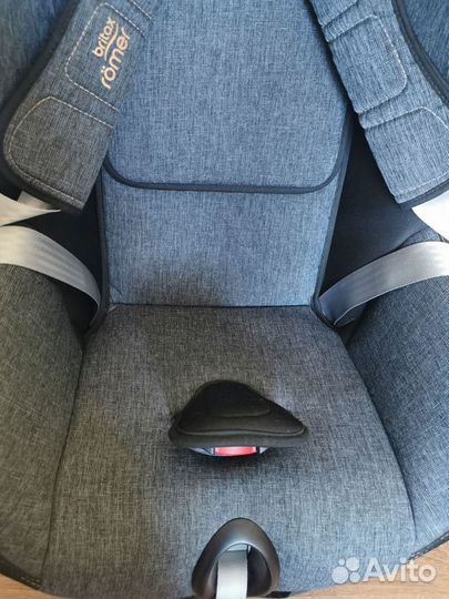 Автокресло britax romer trifix2 i size