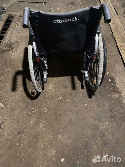 Коляска инвалидная