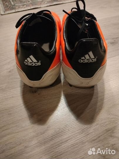 Футбольные бутсы adidas 44р