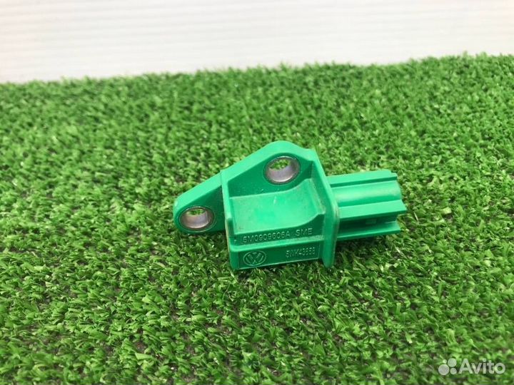 Датчик airbag Volkswagen Touran 1T cavc 2011