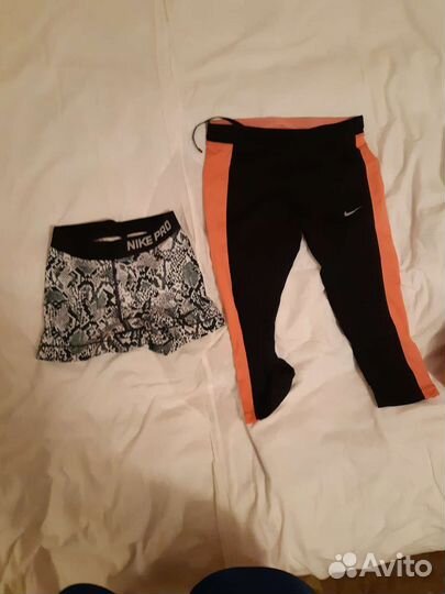 Женские легкоатлетические шорты Nike