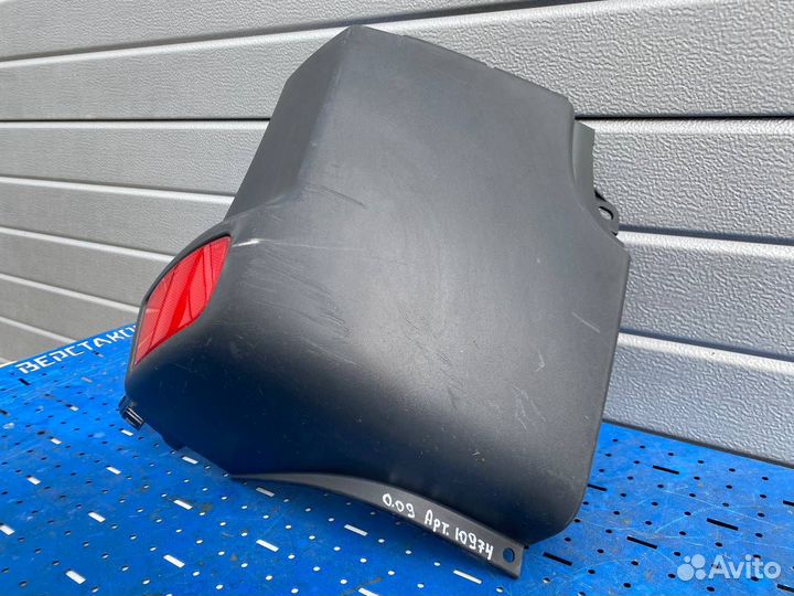 Клык задний правый Sprinter 906