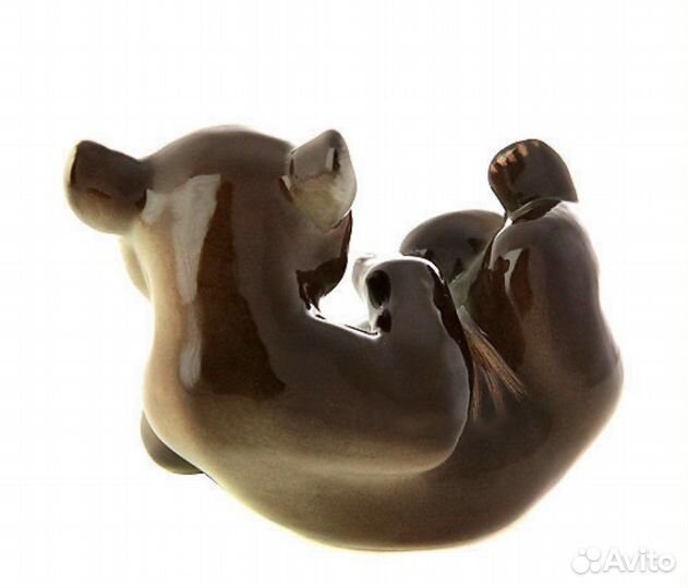 Скульптура новая фарфоровая Медвежонок лежащий ифз