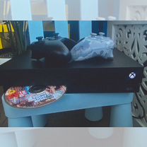 Игровая приставка Microsoft Xbox One X 1000 гб