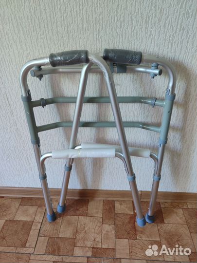 Ходунки для взрослых шагающие