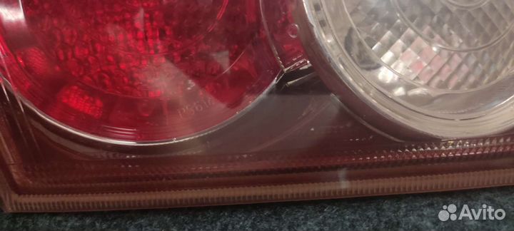 Фонари в крышку багажника (второй задний ход)