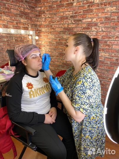 Мастер бровист