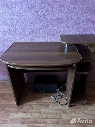 Компьютерный стол