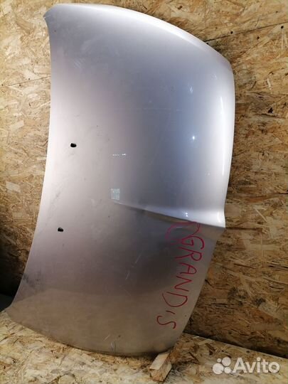 Капот Mitsubishi Grandis NA4W