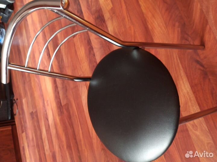 Барный стул