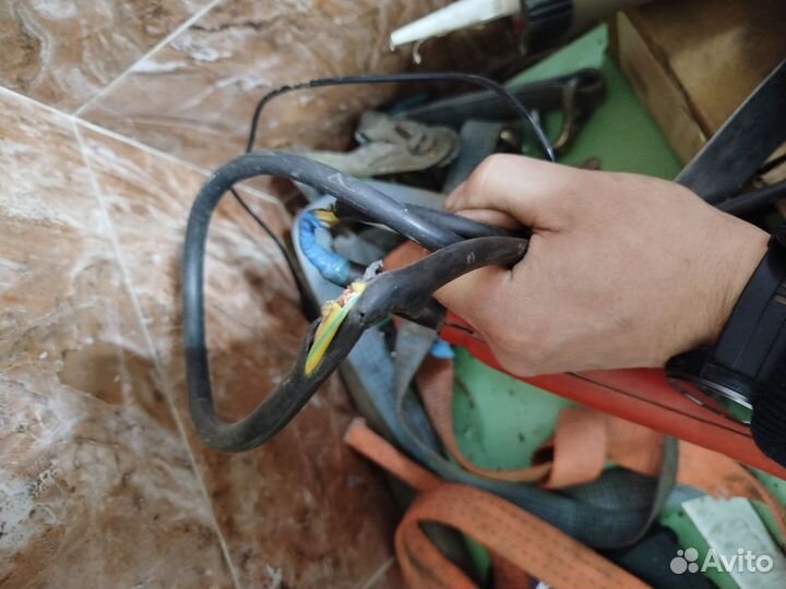 Ушм black Decker 230