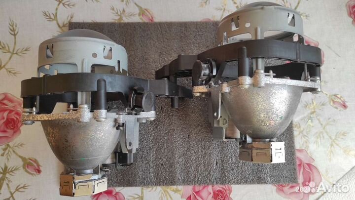 Линзы Audi A4 2010г