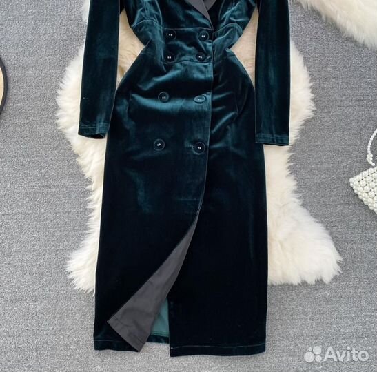 Бархатное платье