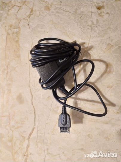 Зарядные устройства для мобильных телефонов