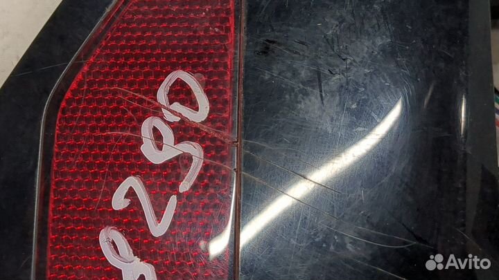 Лючок бензобака Tesla Model 3, 2019