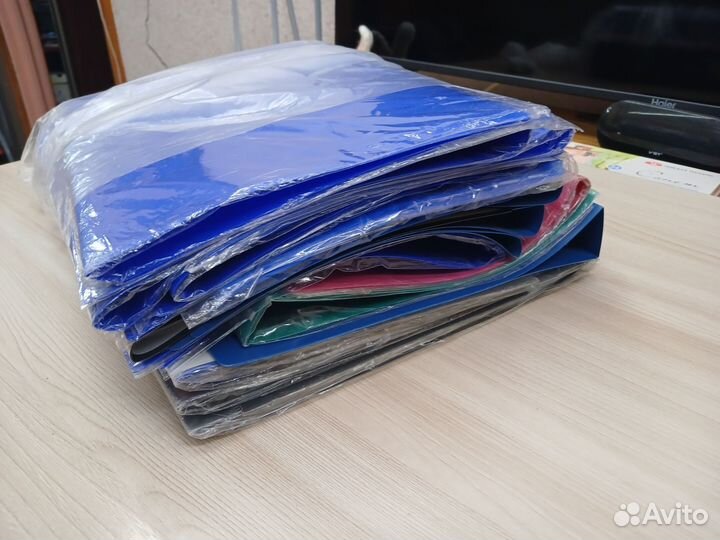 Папки для бумаг разные