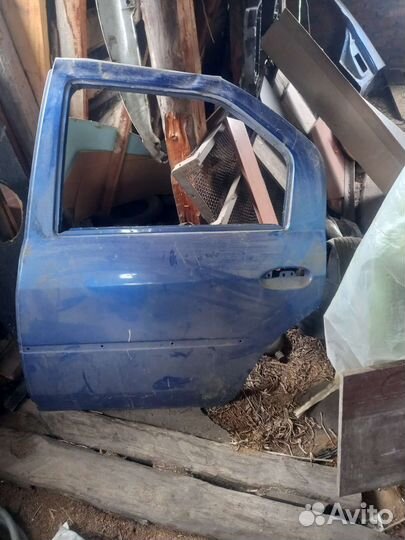 Двери на рено логан