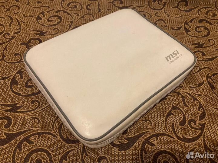 Ноутбук MSI U100