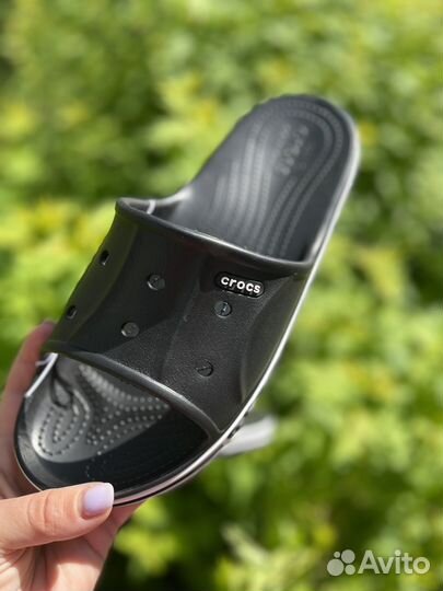 Тапочки crocs