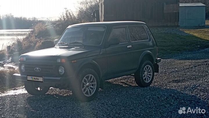 LADA 4x4 (Нива) 1.7 МТ, 2010, 130 000 км