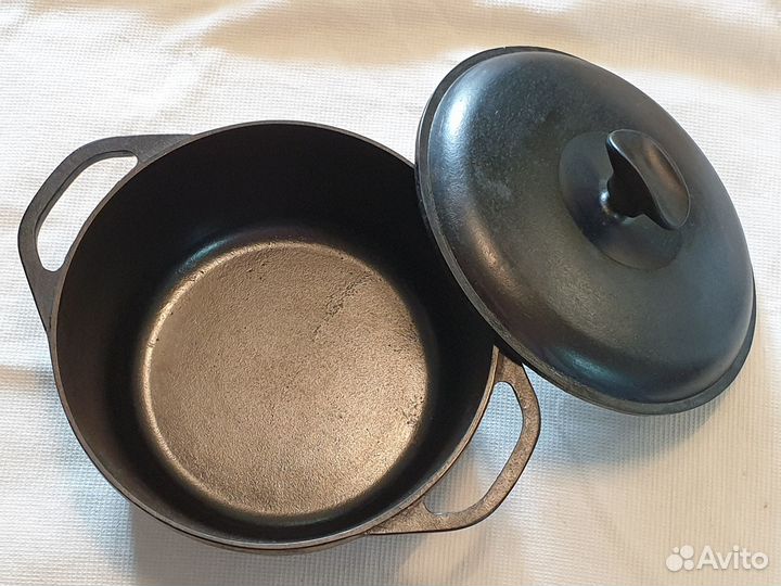 Чугунная кастрюля на 3,5 литра с чугунной крышкой
