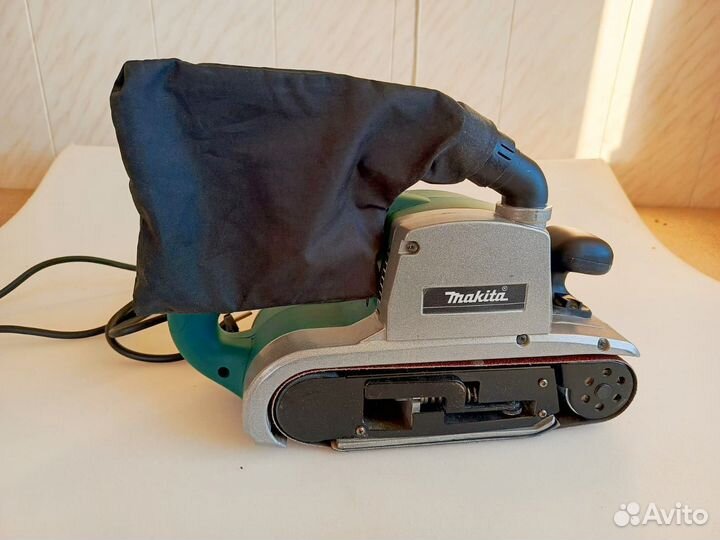 Шлифовальная машина Makita