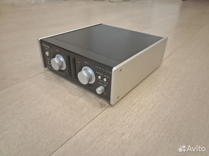 Tascam UH-7000