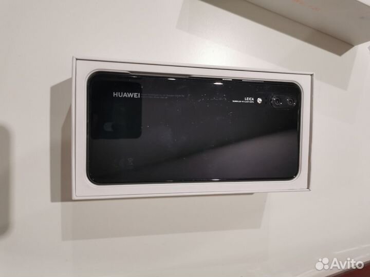 HUAWEI P20, 4/128 ГБ