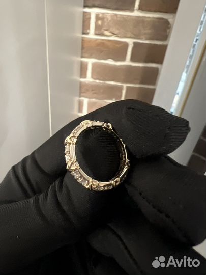 Золотое кольцо tiffany с бриллиантами