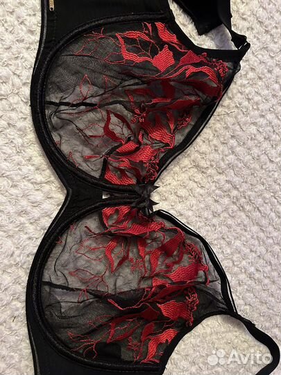 Бюстгалтер