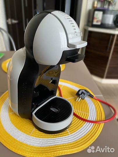 Капсульная кофемашина dolce gusto