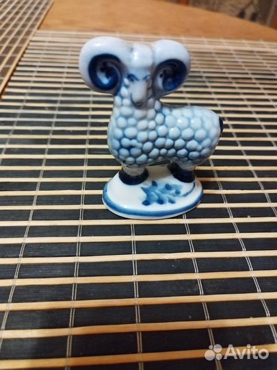 Фигурки Гжель