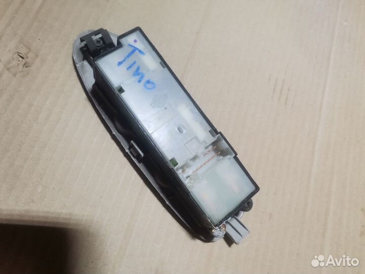 Блок управления стеклоподъемниками Nissan Almera T