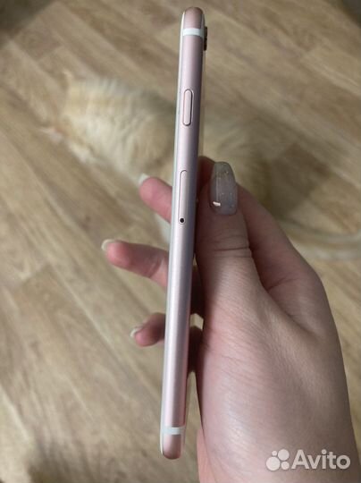 Телефон iPhone