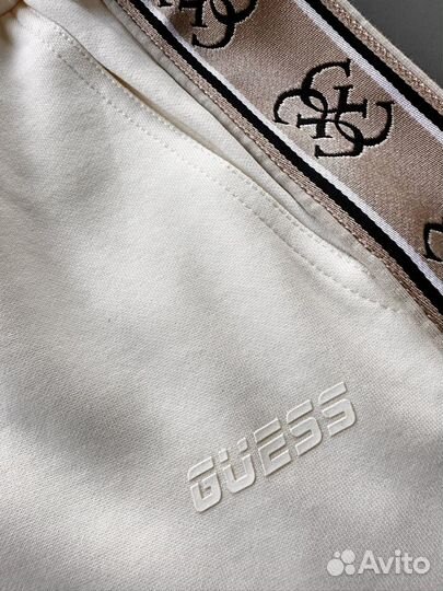 Костюм женский Guess