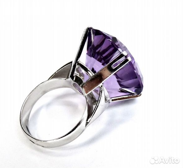 Крупное золотое кольцо с аметистом р 16
