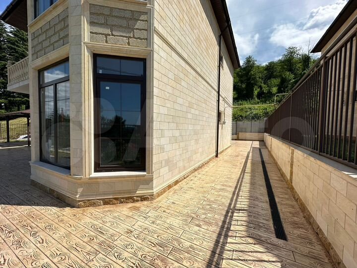 Коттедж 150 м² на участке 5 сот.