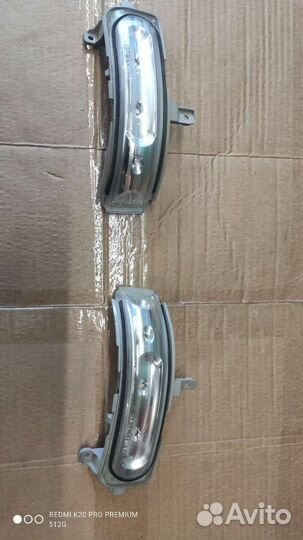 Поворотники на зеркало левый правый Mazda cx-7