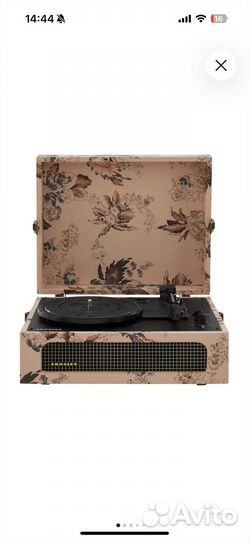 Виниловый проигрыватель Crosley Voyager