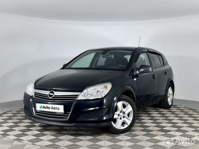 Opel Astra 1.8 AT, 2014, 216 758 км с пробегом, цена 704000 руб.