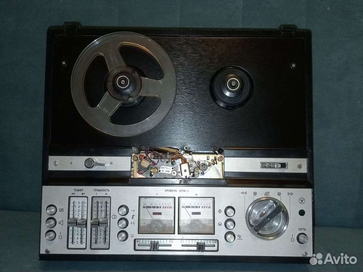 Катушечный магнитофон