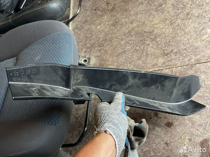 Кронштейн фонаря заднего левого kia soul 3