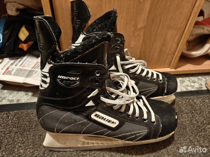 Хоккейные коньки bauer impact 200